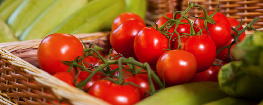 Juicy tomatoes for healthy diet